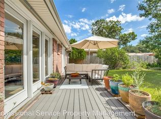 526 E Spring Valley Rd, Richardson, TX 75081