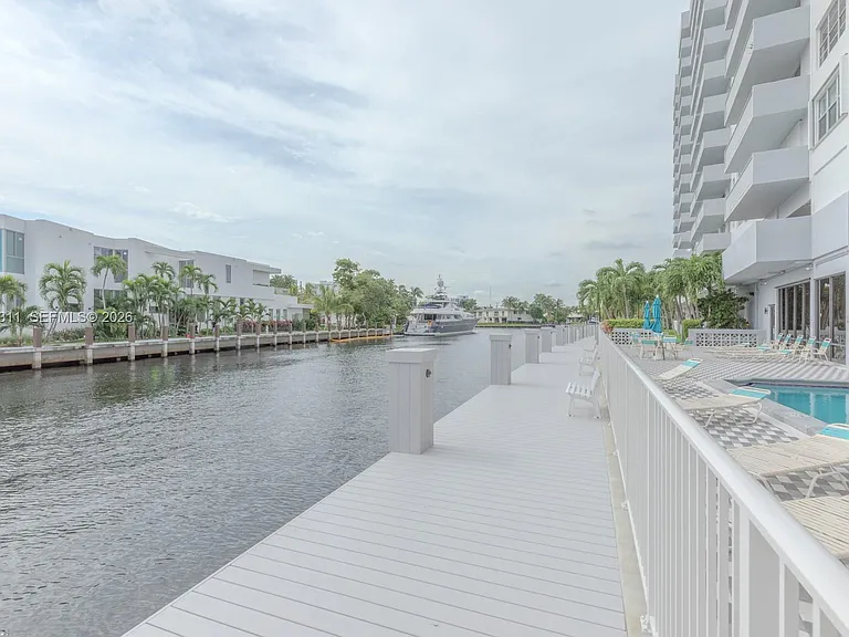 137 Golden Isles Dr #809 — Photo 42