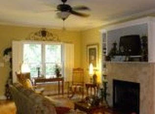 905 Arrowhead Ln, Mebane, NC 27302