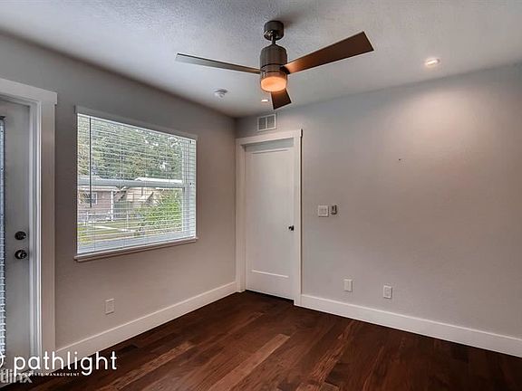 5th image of 3999 42nd St N