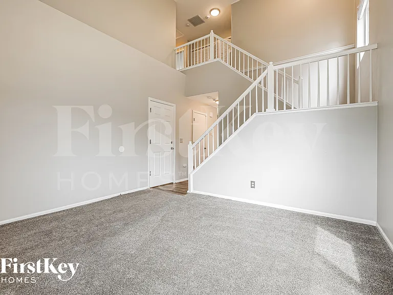 5135 Nighthawk Pkwy — Photo 3