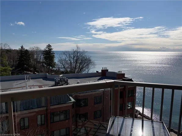 2210 Lakeshore Rd #Penthouse 1, Burlington, ON L7R 4J9