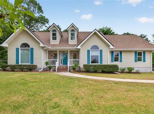1207 Lakeland Dr, Toccoa, GA 30577