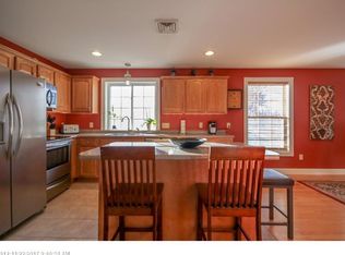 14 Longfellow St APT 3, Westbrook, ME 04092