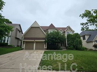 14117 Parkhill Ln, Overland Park, KS 66221