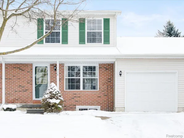 1328 Huron Blvd, Marysville, MI 48040