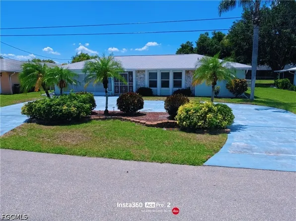 712 SE 32nd Ter, Cape Coral, FL 33904