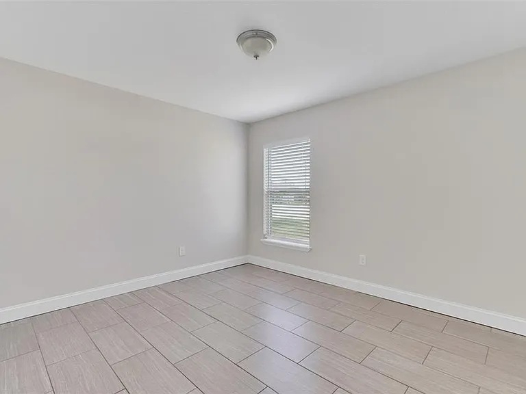 1206 Beechdale Ct — Photo 12