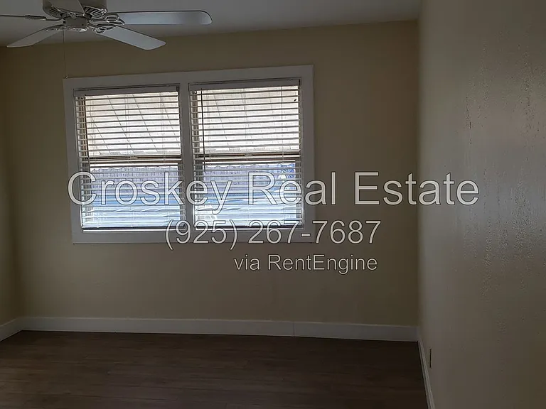332 W Tregallas Rd — Photo 7