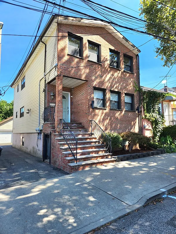 2010 44th Street null