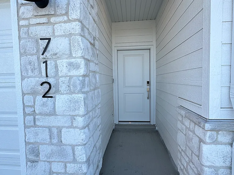 712 W 575 N — Photo 2