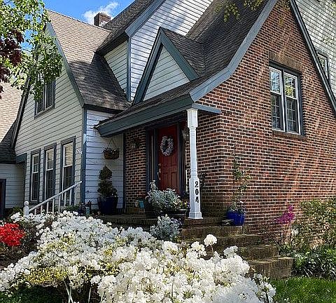 4th image of 204 White Stone Ct