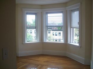 463 Park Dr APT 9, Boston, MA 02215