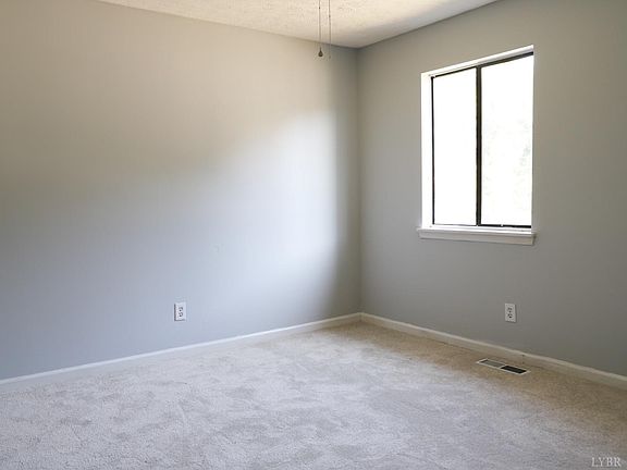 5th image of 95 Countryplace Ln