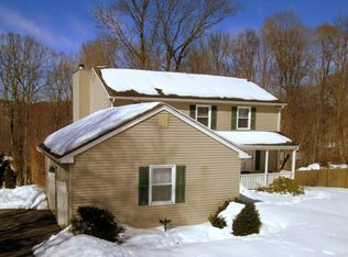 6 Colonial Cir, Lake Hopatcong, NJ 07849