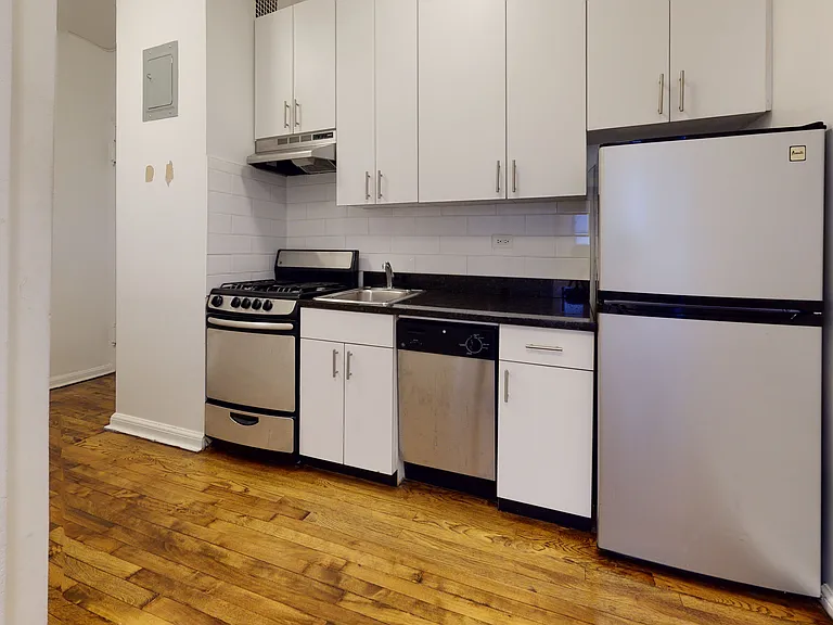 150 Remsen St #12 — Photo 7
