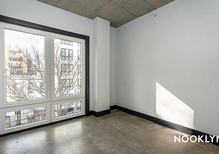 639 Foster Ave #503 — Photo 11