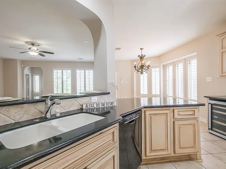 12411 Santiago Cove Ln — Photo 14