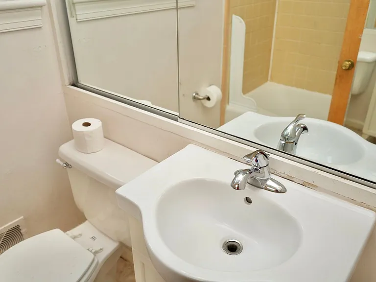 101 Bollingwood Rd. — Photo 25