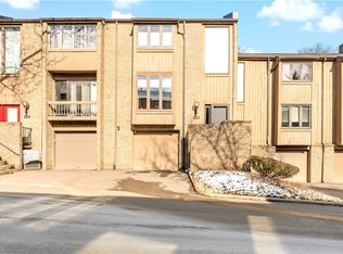 536 Dogwood Ct, Pittsburgh, PA