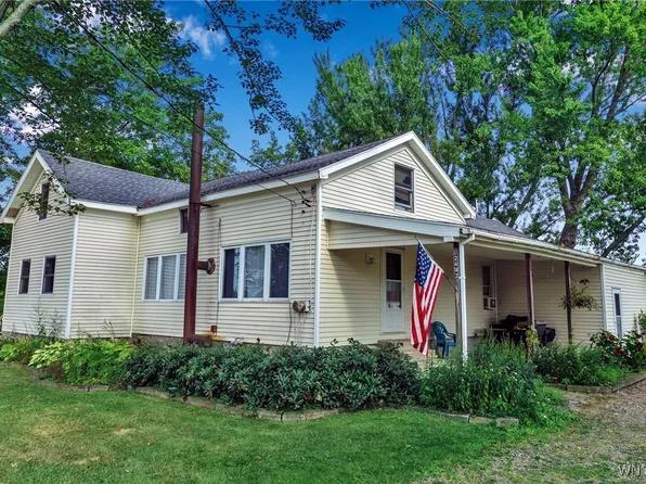 2492 March Rd, Eden, NY 14057