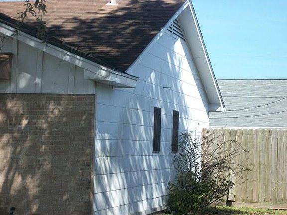 3rd image of 1424 N 12th St