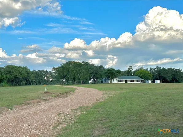 3382 Nursery Dr, Nursery, TX 77976