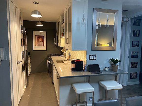 4th image of 170 W 23rd St APT 2A