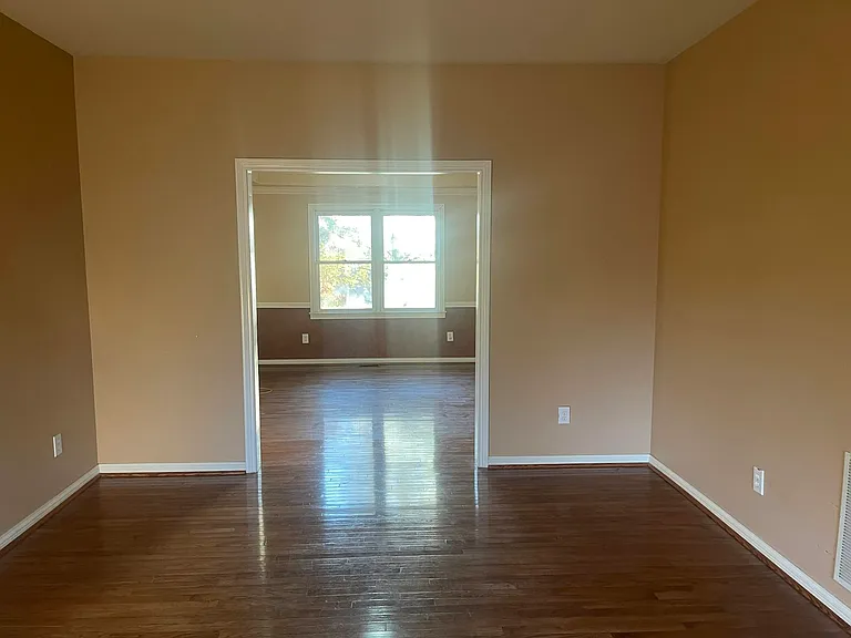 604 Emmett Creek Ln — Photo 15