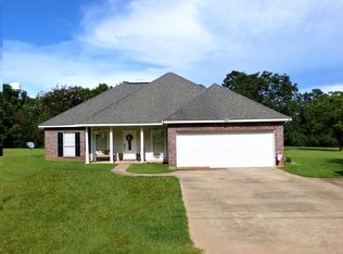 1021 Quail Ridge Dr, McComb, MS 39648