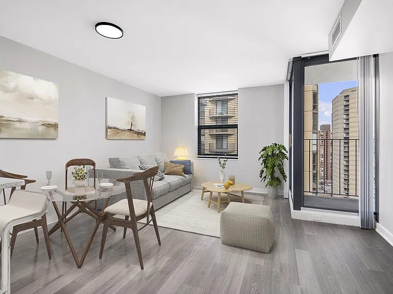 West77 Apartments — Photo 24