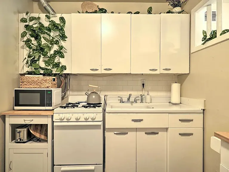 3918 Thomason Ave #7 — Photo 9