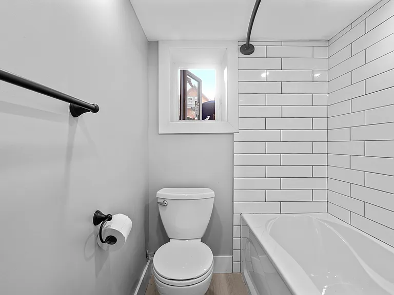 190 Glebe Ave #1 — Photo 24