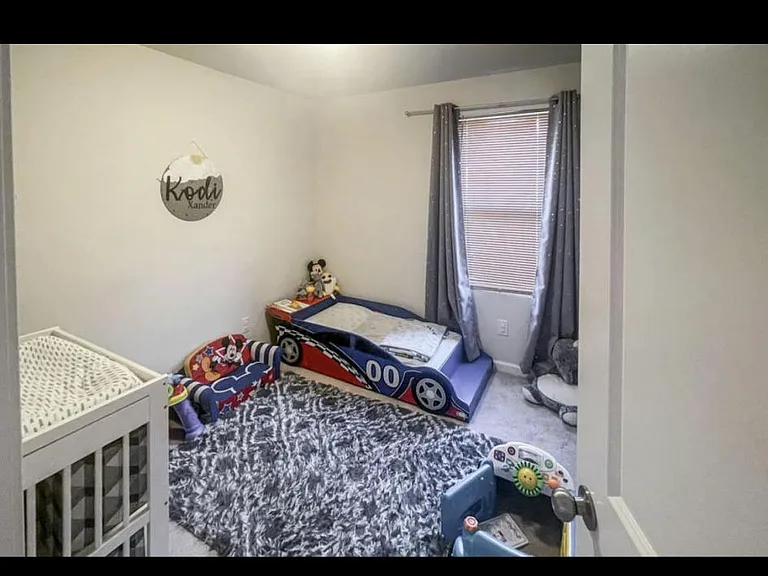 2414 Luxembourg Dr — Photo 5