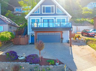 240 NE Williams Ave, Depoe Bay, OR 97341