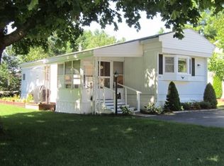 35 Centerwood Dr, Concord, NH 03301