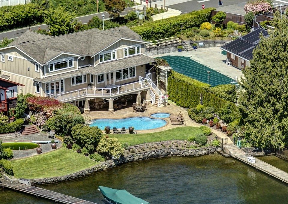 1st image of 16290 Beach Dr NE