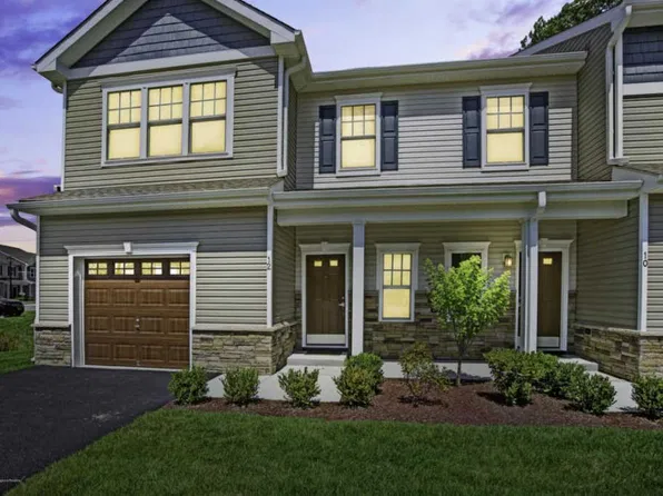 52 Rockingham Way, Manchester, NJ 08759