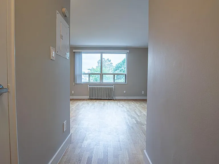 260 Gamble Ave #3 — Photo 3