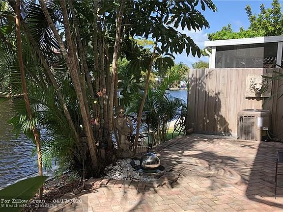 2nd image of 675 Kensington Pl #103C