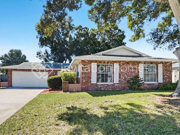 2271 Wilshire Dr, Dunedin, FL 34698