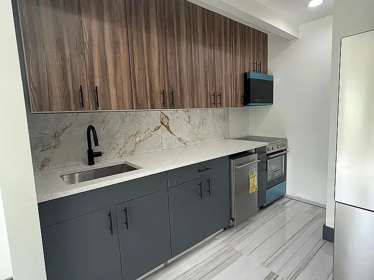 1614 Harrison St #8 — Photo 1
