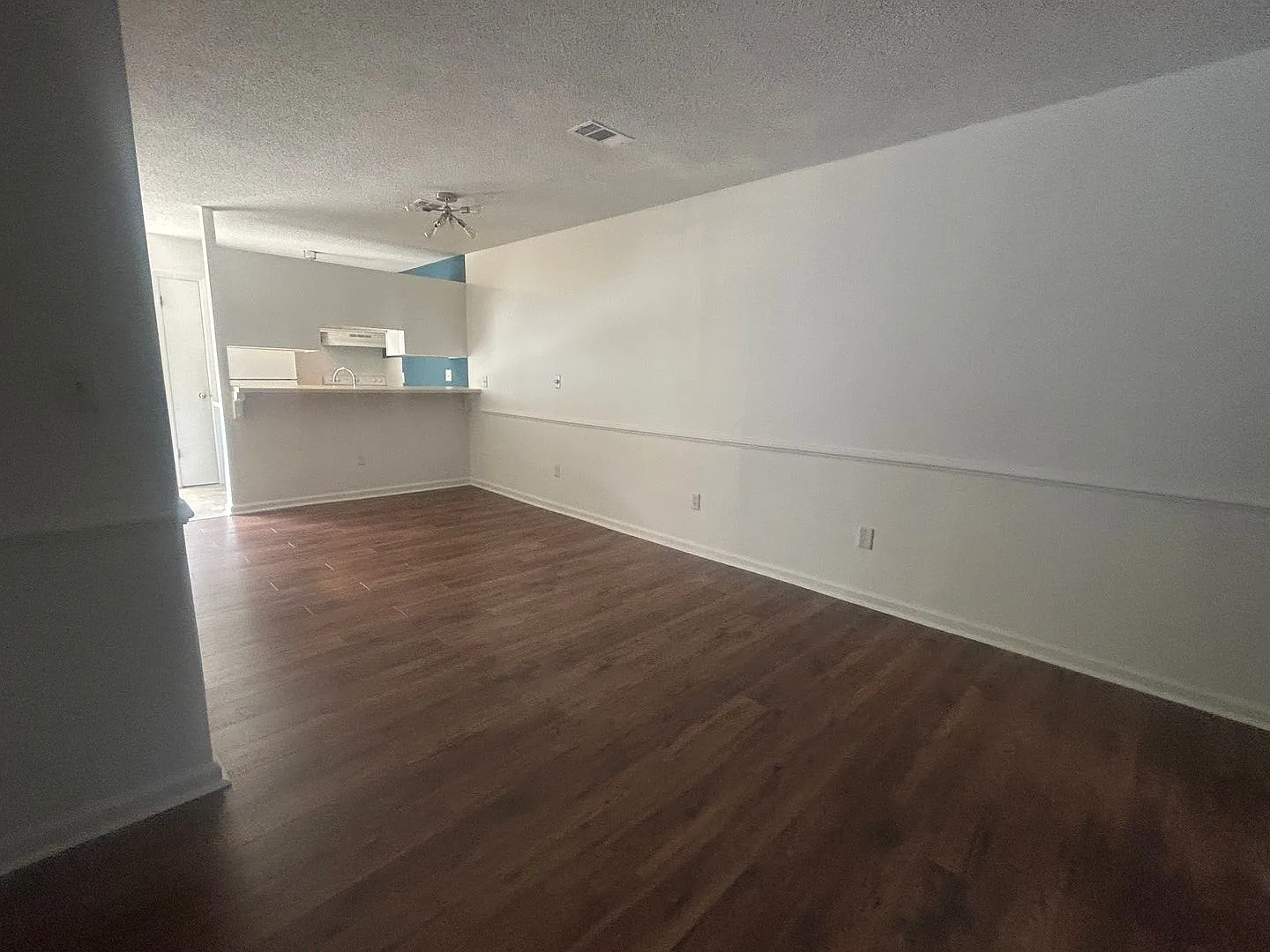 Forest Hills Racquet Club Townhome — Photo 3