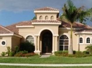 7814 Classics Dr, Naples, FL 34113