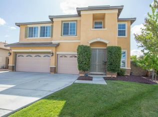 30400 Woodbury Cir, Menifee, CA 92584