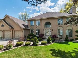 597 Groen Ct, Schaumburg, IL 60193