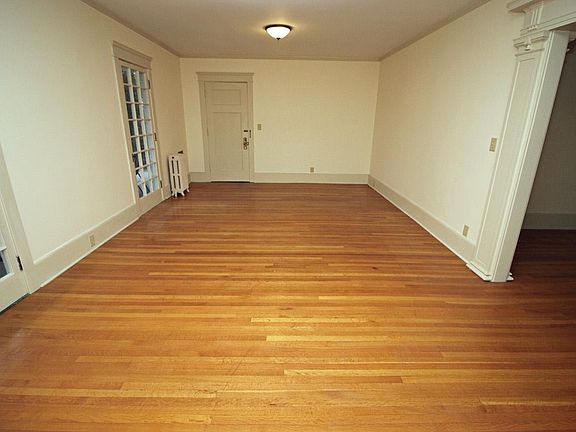 5th image of 2828 Broadway E