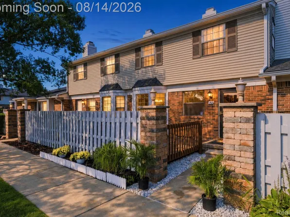 2101 Vine Way Dr APT 93, Canton, MI 48188