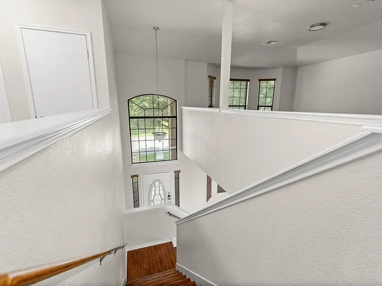 2802 Scottsdale Dr — Photo 43