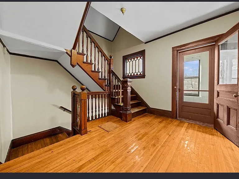 62 May St #2 — Photo 11